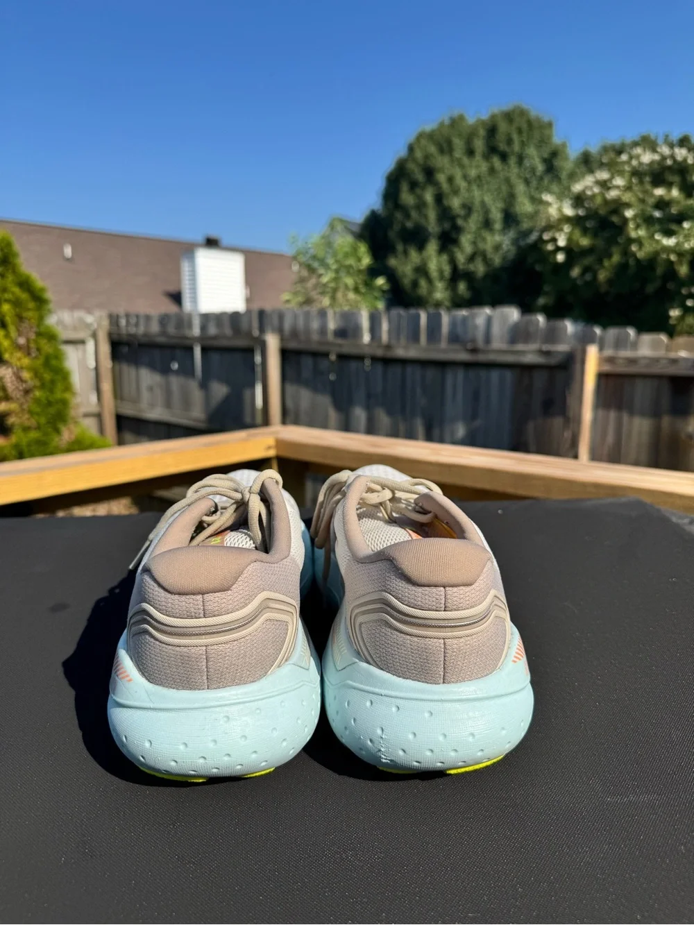 Brooks Glycerin 21 GTS Women’s Running Shoes in Coconut/Aqua/Autumn Sunset
